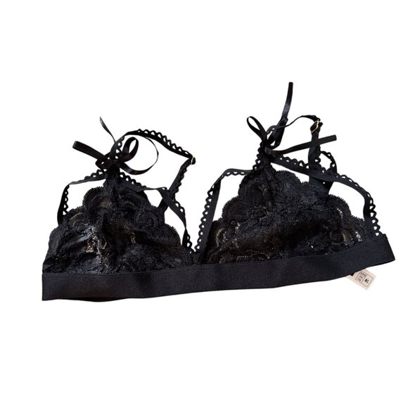 Fashion Nova Black Lace 3-Piece Lingerie Set With Heart Details Includes Bra Tho - Picture 11 of 11